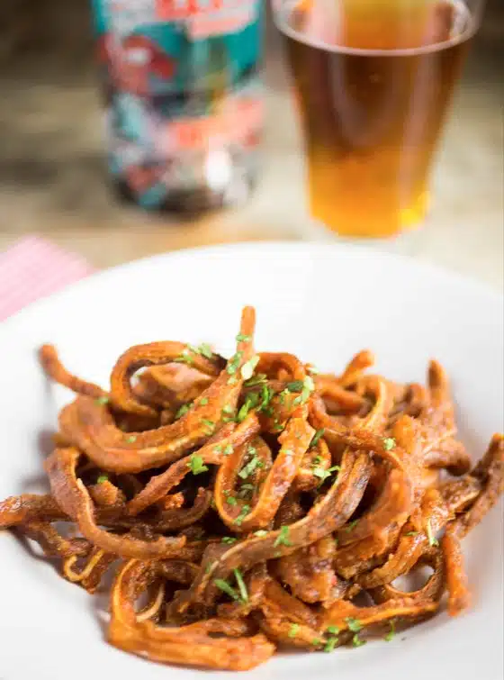 Свинячі вуха закуска